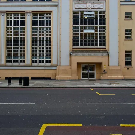 Stamford Street Apartments